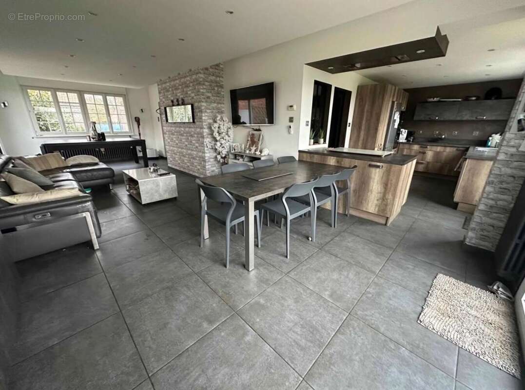 Photo 2 - Maison à SIN-LE-NOBLE