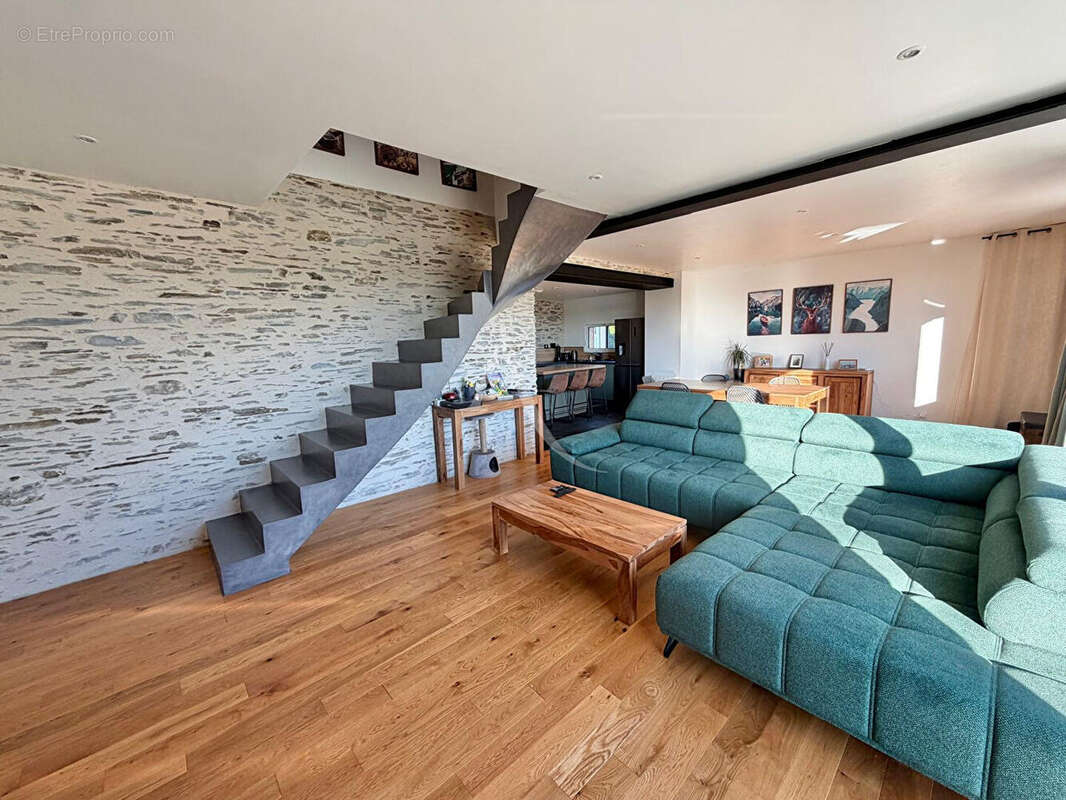 Maison à JUIGNE-SUR-LOIRE