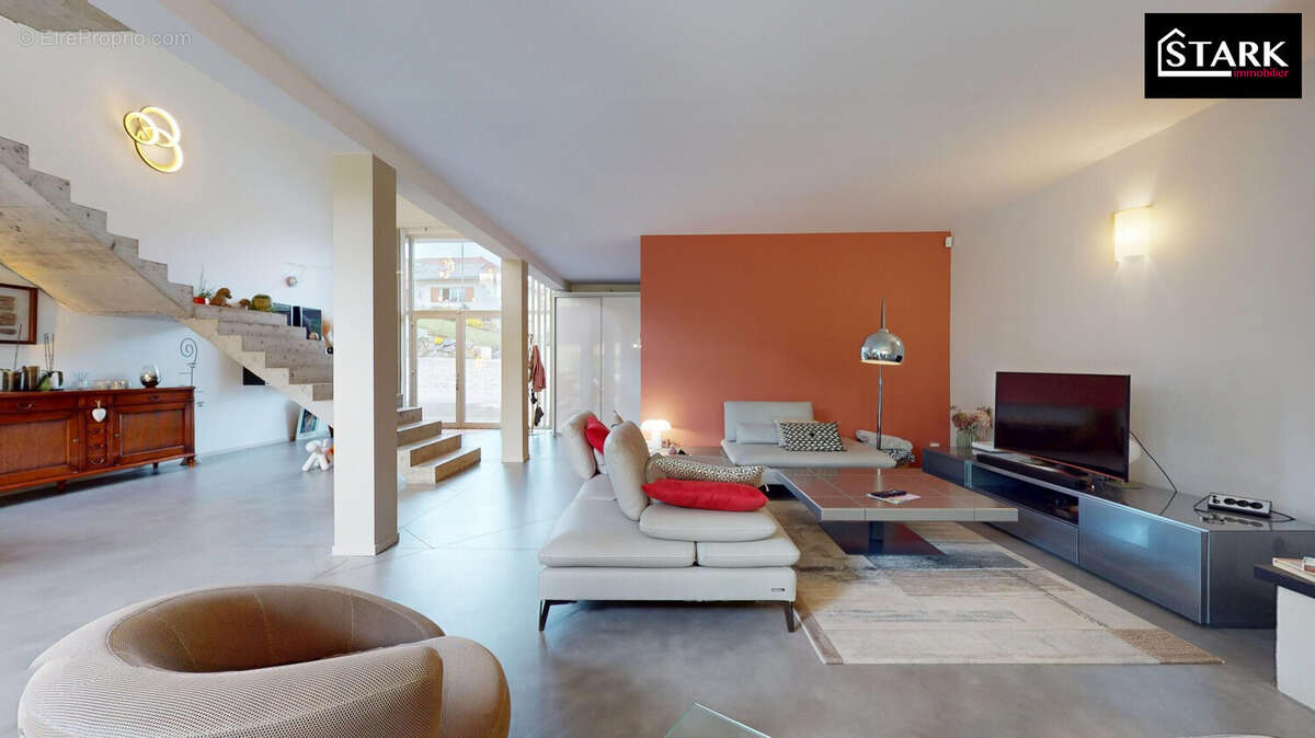 Maison à CHALONVILLARS