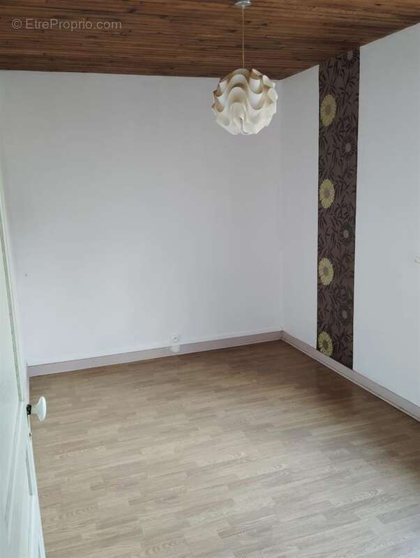 Maison à CRUCEY-VILLAGES