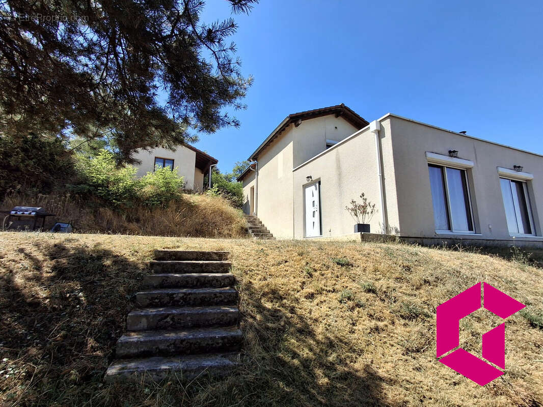 Maison à AUREC-SUR-LOIRE