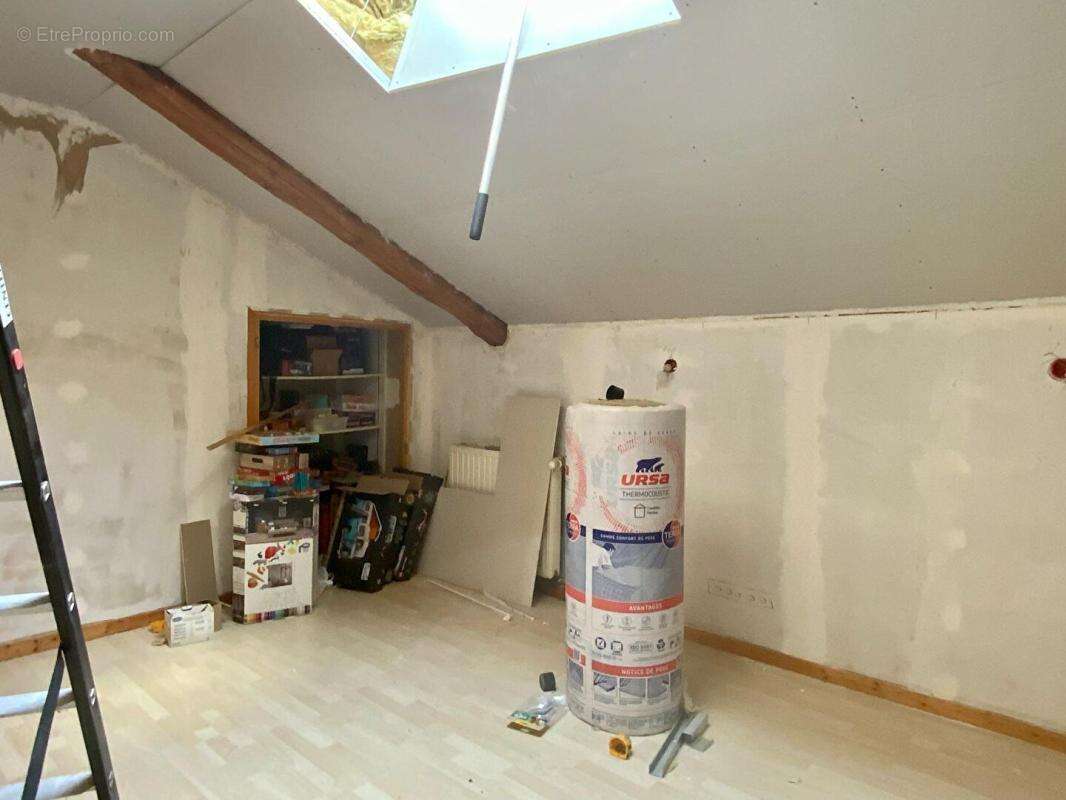 Maison à CONTREXEVILLE