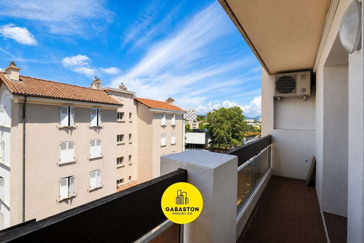 Appartement 96 m² à Marseille-10e  - photo 8
