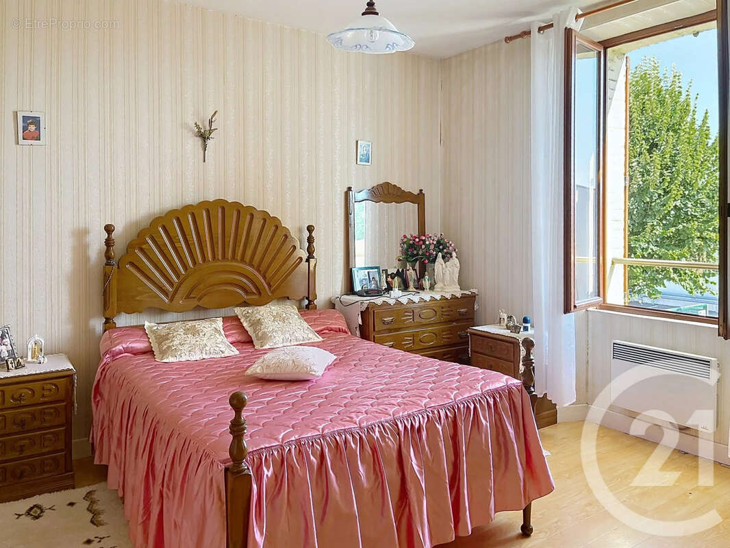Maison 142 m² à Epernay  - photo 8