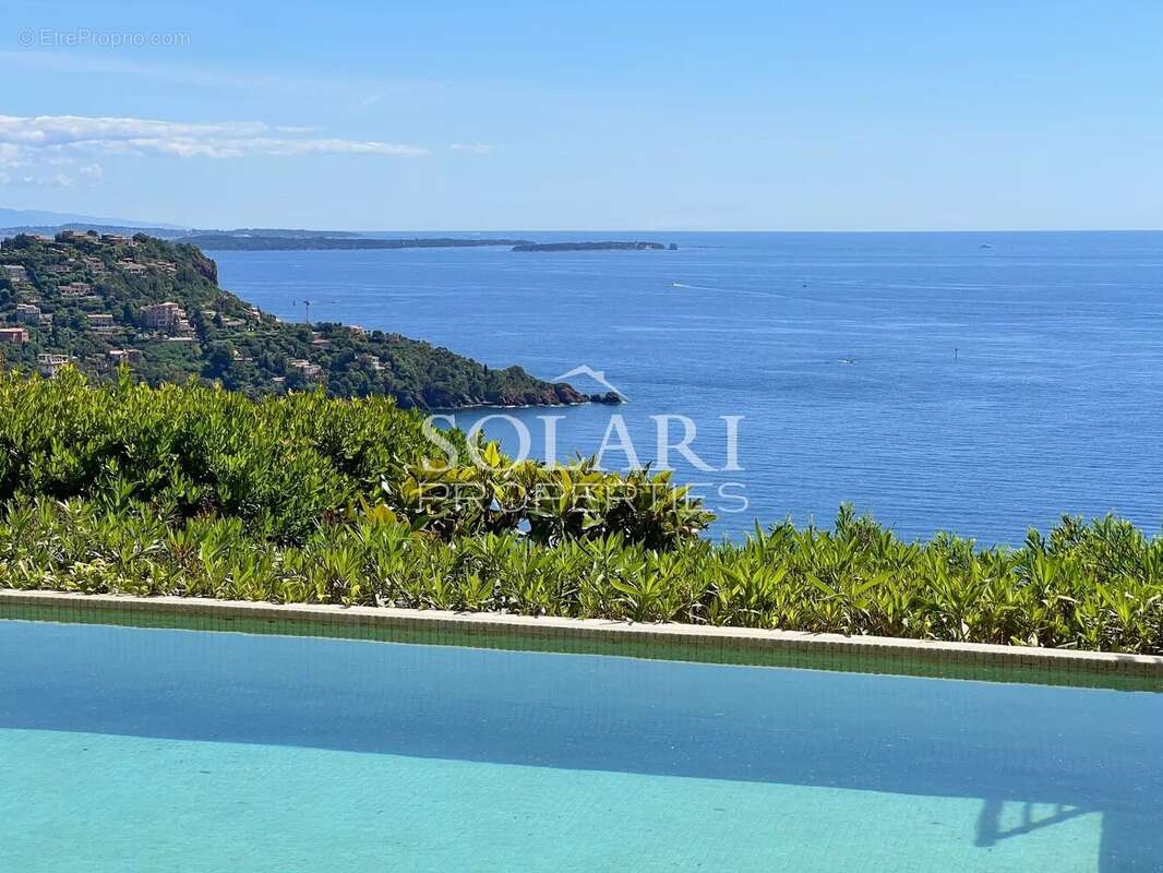 Maison à THEOULE-SUR-MER