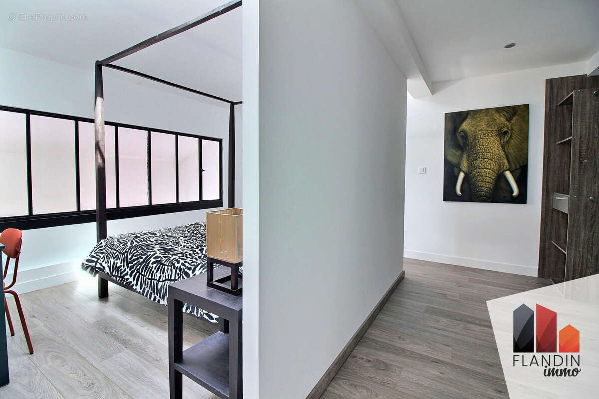Appartement à MILLERY