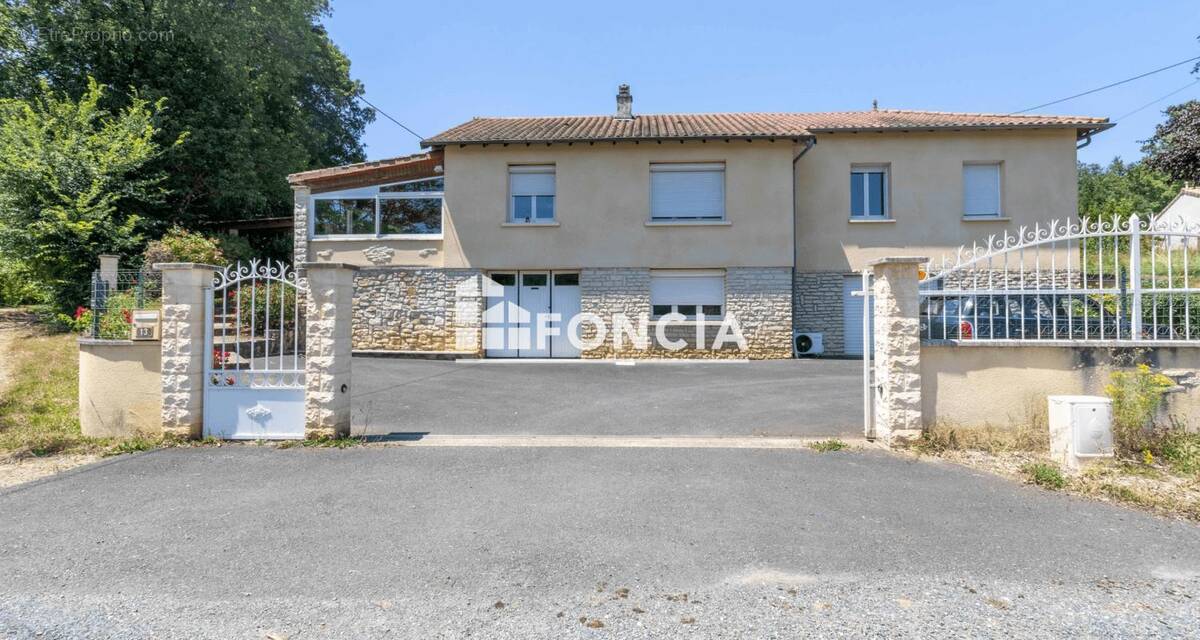 Maison à SARLIAC-SUR-L'ISLE