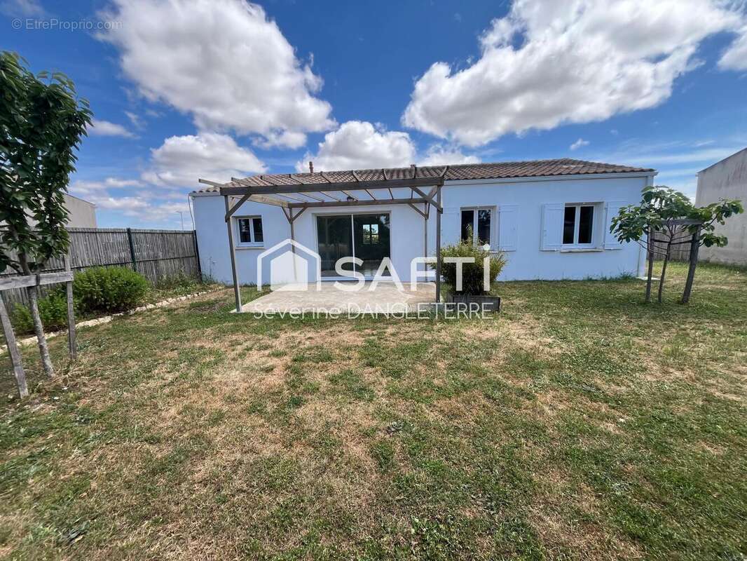 Photo 2 - Maison à SAINTE-SOULLE