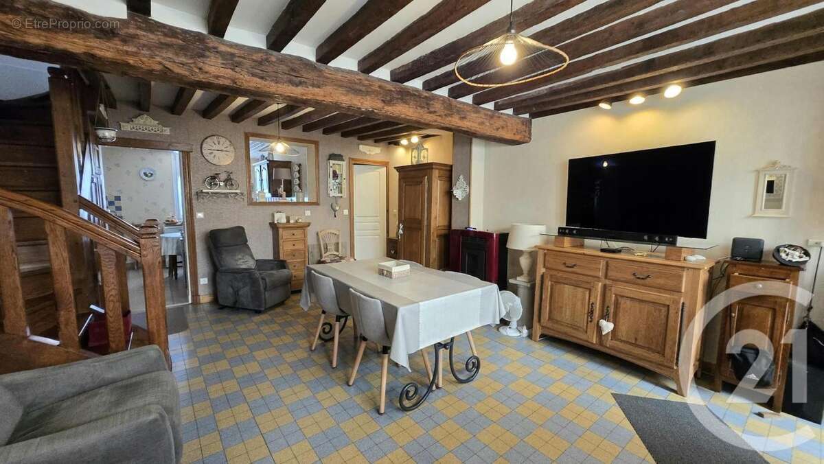 Maison à PONT-SAINTE-MAXENCE