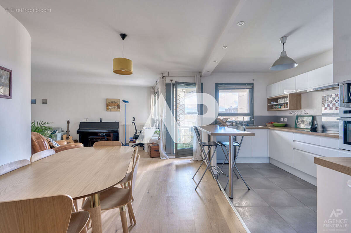 Appartement à RUEIL-MALMAISON
