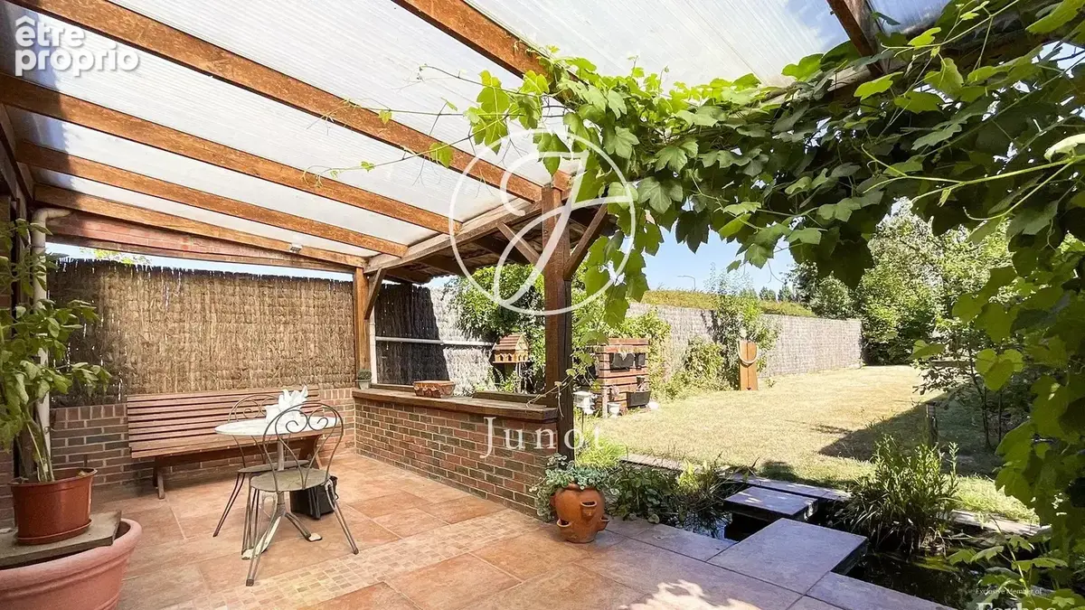 WATTRELOS - Maison individuelle 131 m² - 5 pièces – 4 chambres – Terrain 574m² - Jardin - photo 6