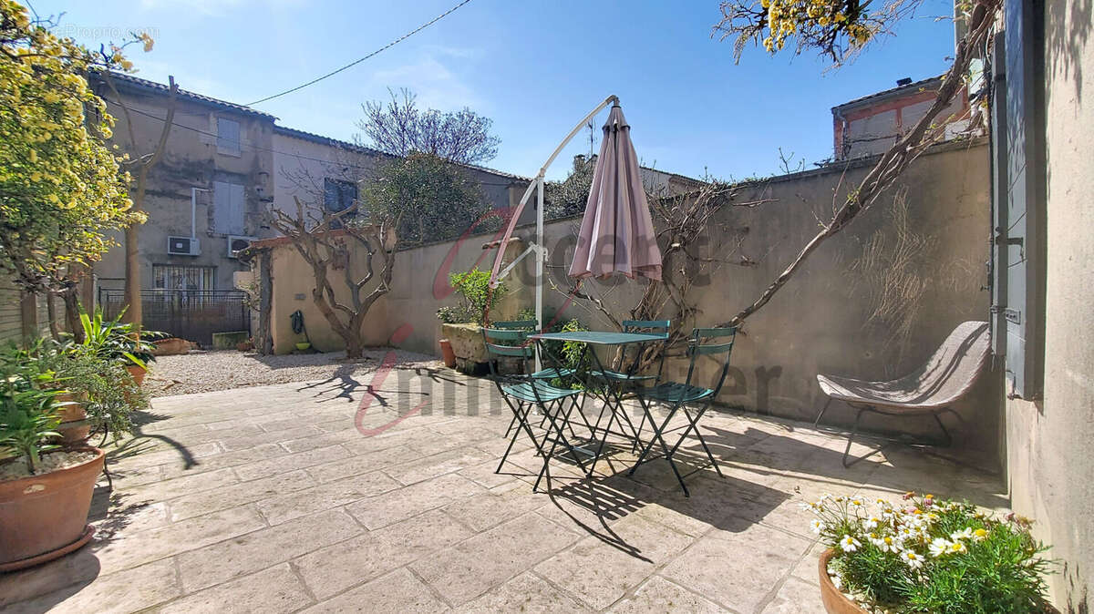 Maison à MAILLANE