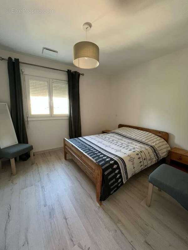 Maison à CADEROUSSE