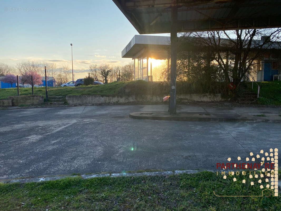 Terrain à CHATILLON-SUR-THOUET