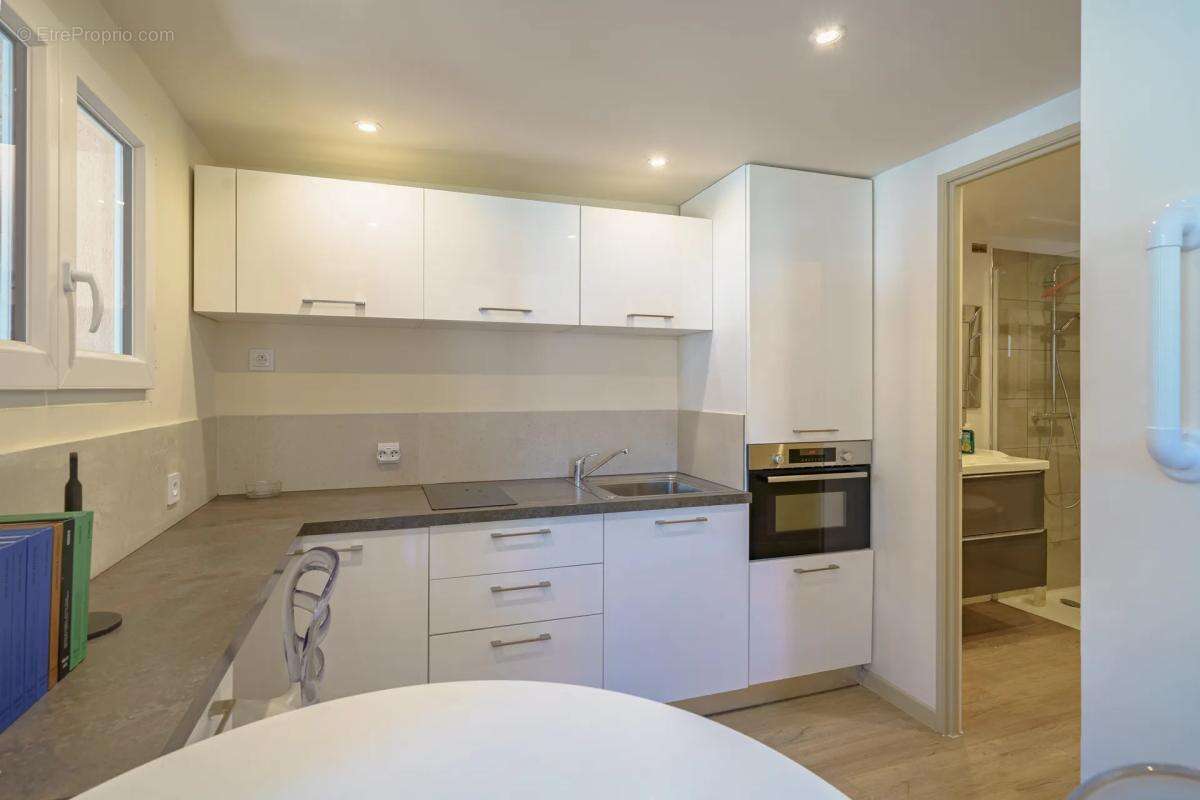 Maison à LA VALETTE-DU-VAR