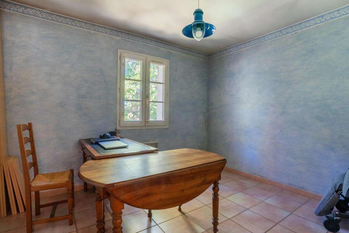 Maison à PLAN-D&#039;AUPS-SAINTE-BAUME