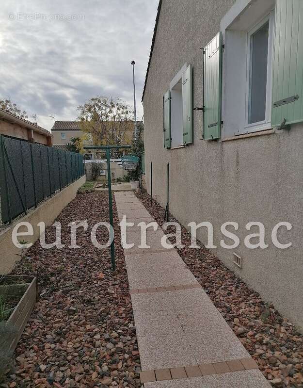 Maison à SAINT-THIBERY