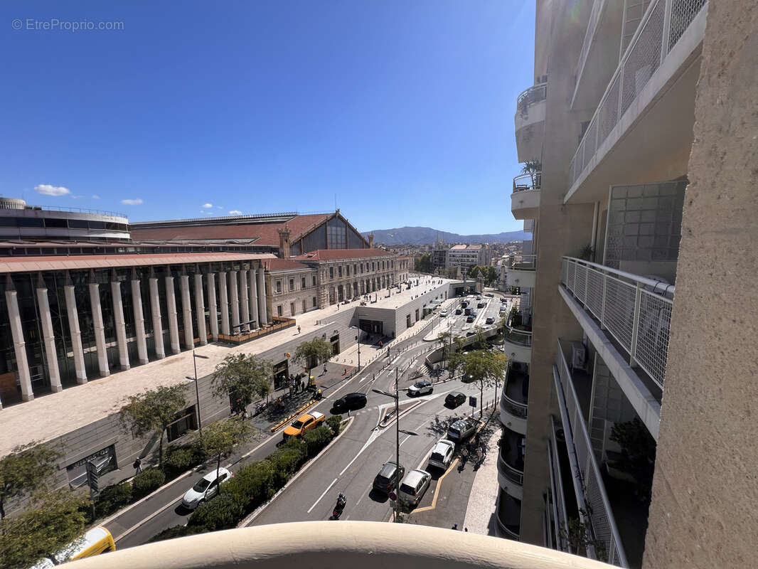 Appartement à MARSEILLE-1E