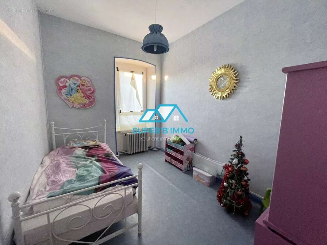 Maison à LA CHAPELLE-LAURENT