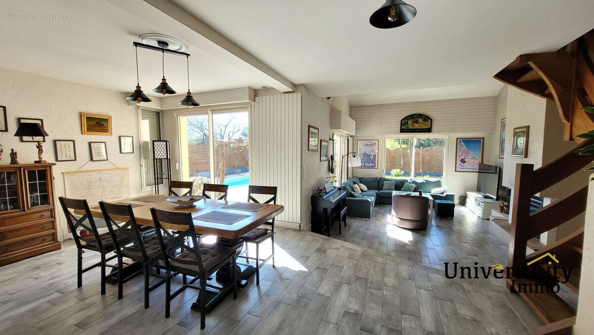 Maison à LES SORINIERES