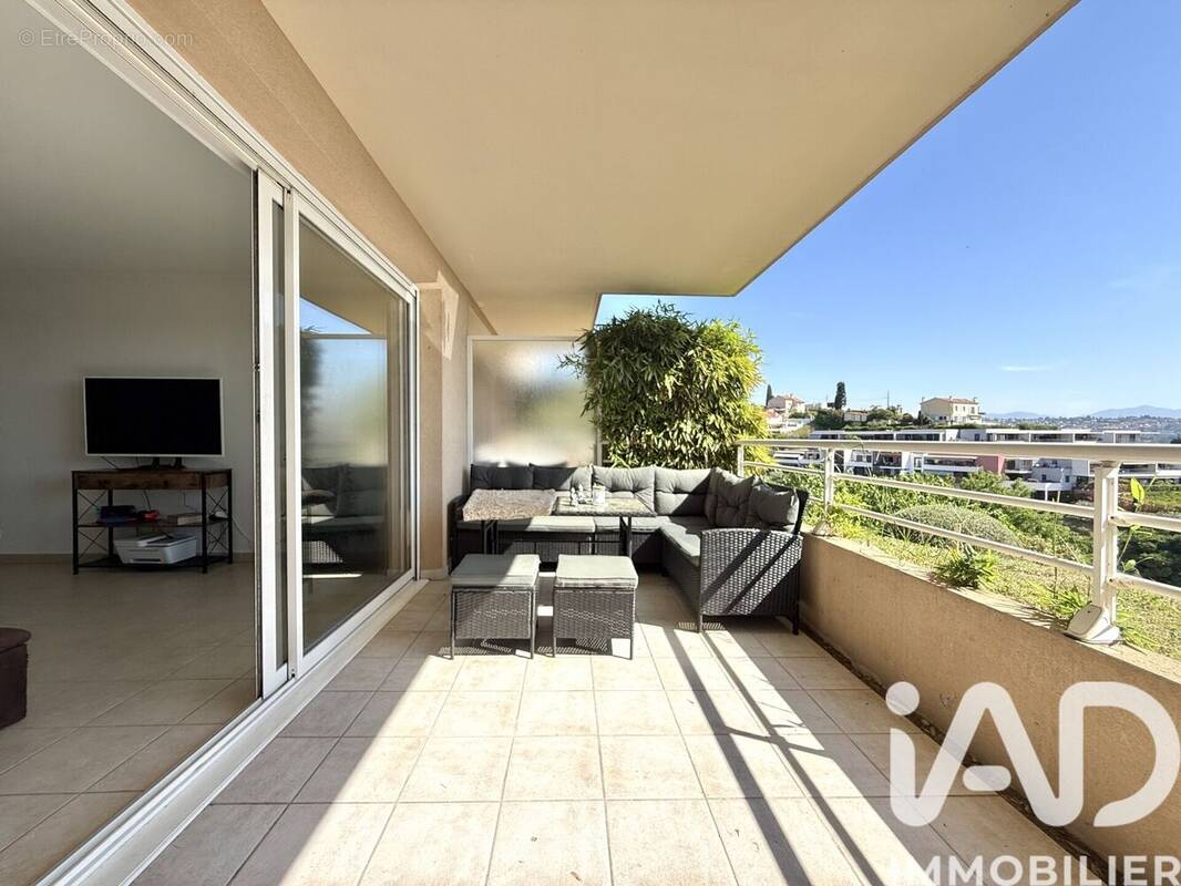 Photo 1 - Appartement à SAINT-LAURENT-DU-VAR