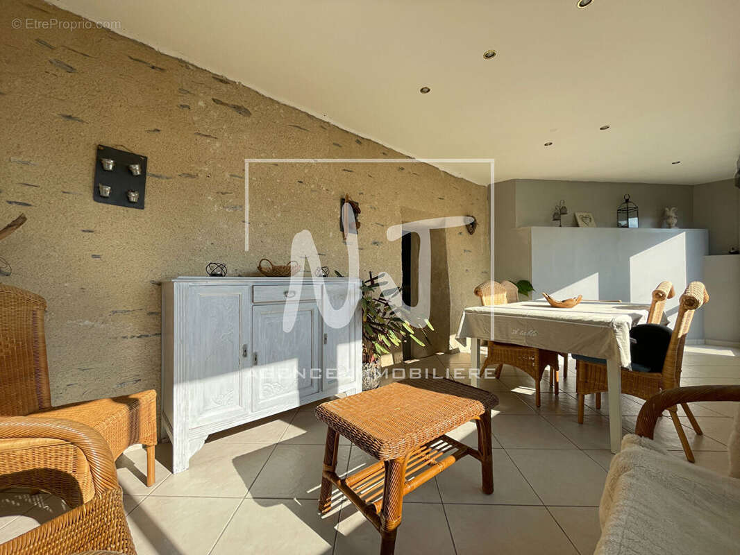 Maison ancienne à vendre aux Ponts De Cé avec garage et jardin - photo 3