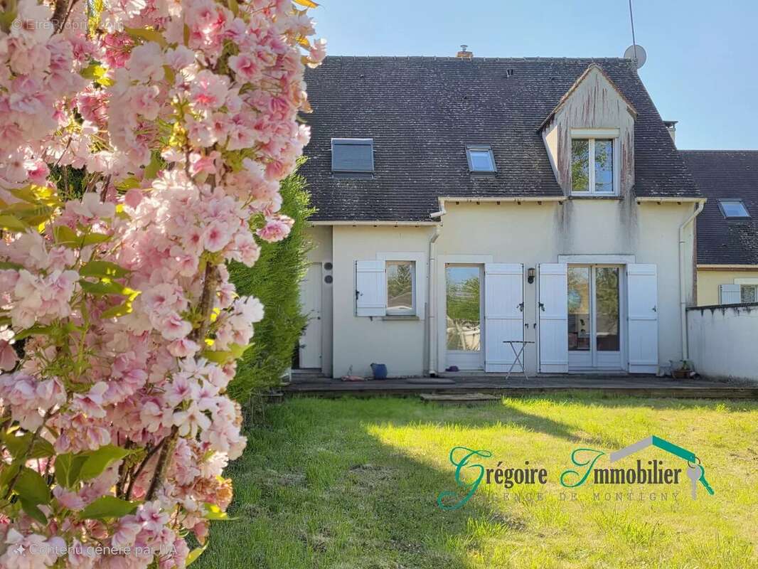 Maison à LA GENEVRAYE