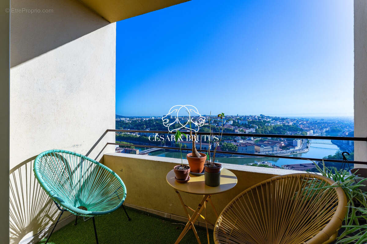 Appartement à LYON-9E