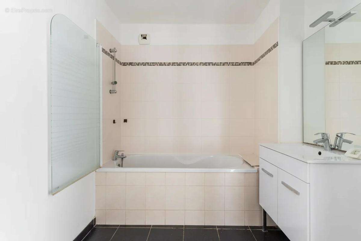 Appartement T3 lumineux avec balcon à Lomme - photo 10