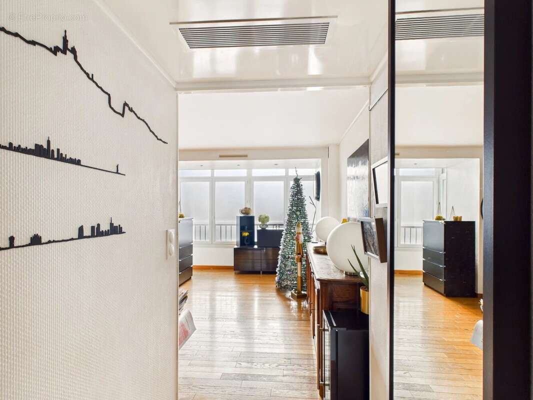 Appartement à MARSEILLE-7E