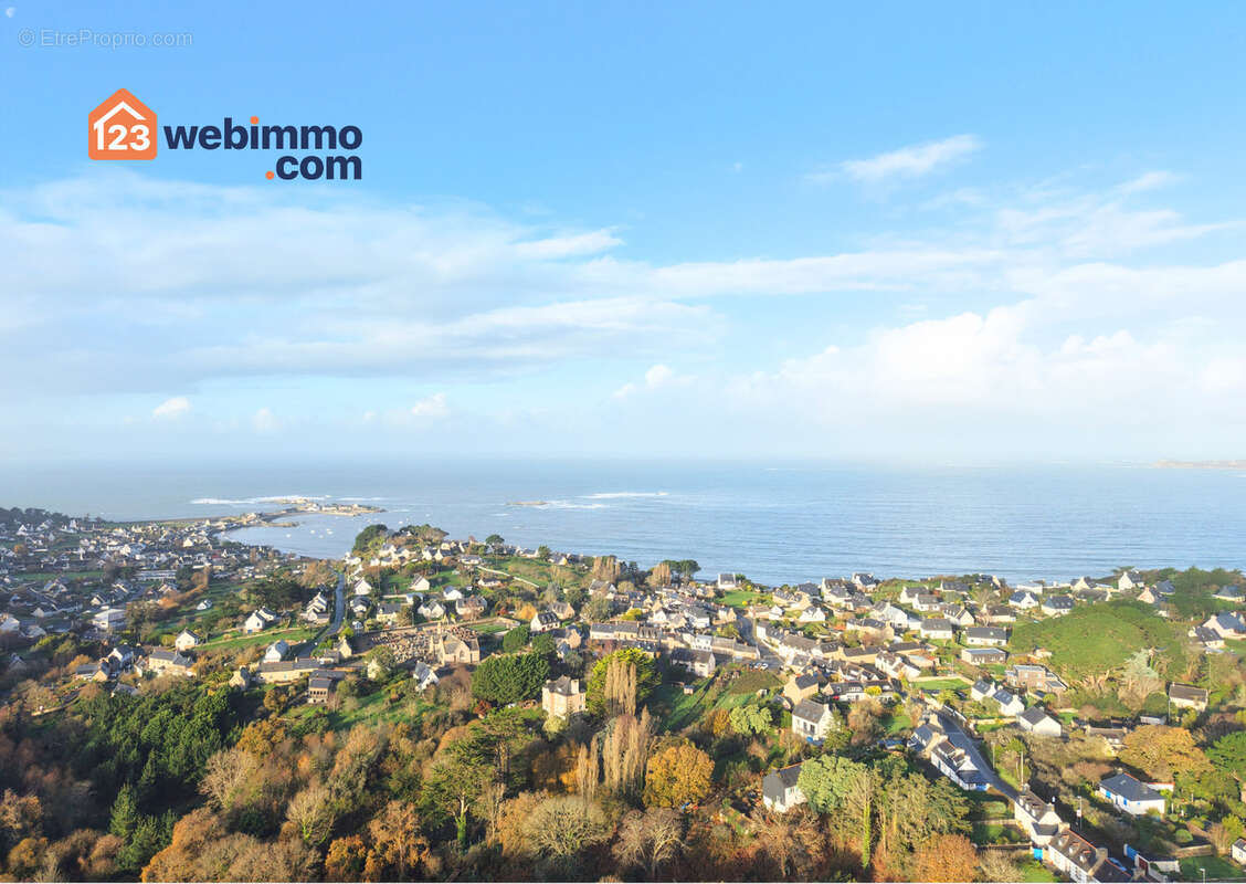 Maison à TREDREZ-LOCQUEMEAU