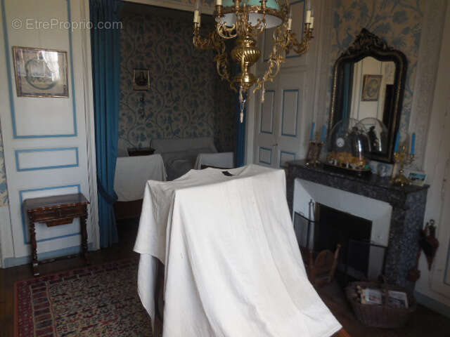 Appartement à MARINGUES