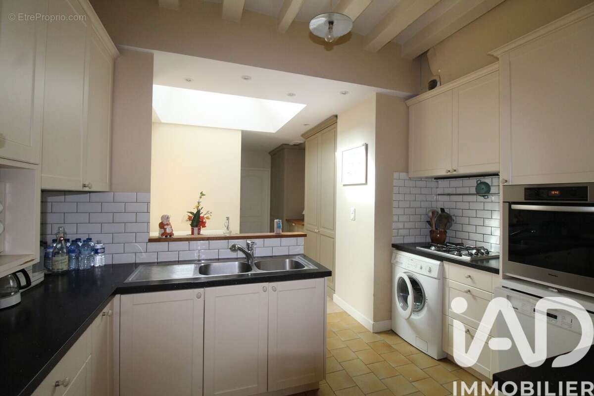 Maison 152 m² à Pruille-Le-Chetif  - photo 5