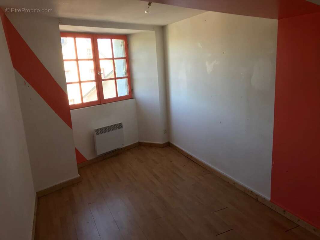 Maison à SAINT-GENEROUX