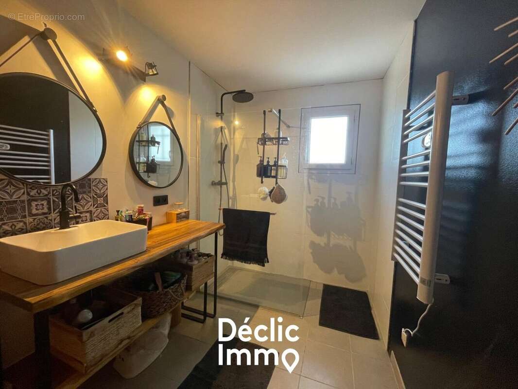 Villa de plain-pied avec piscine  Vacquières - photo 9