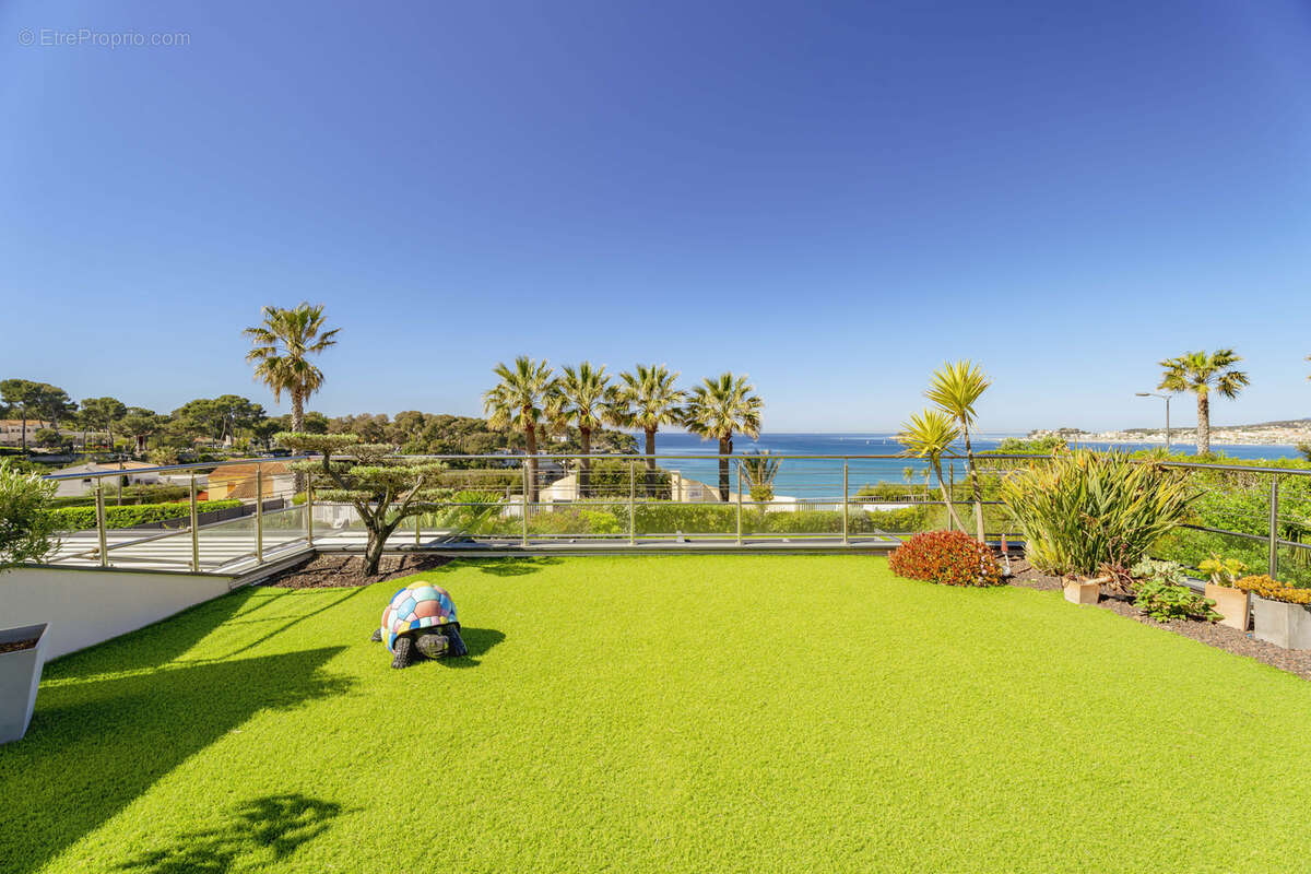 Appartement à SANARY-SUR-MER