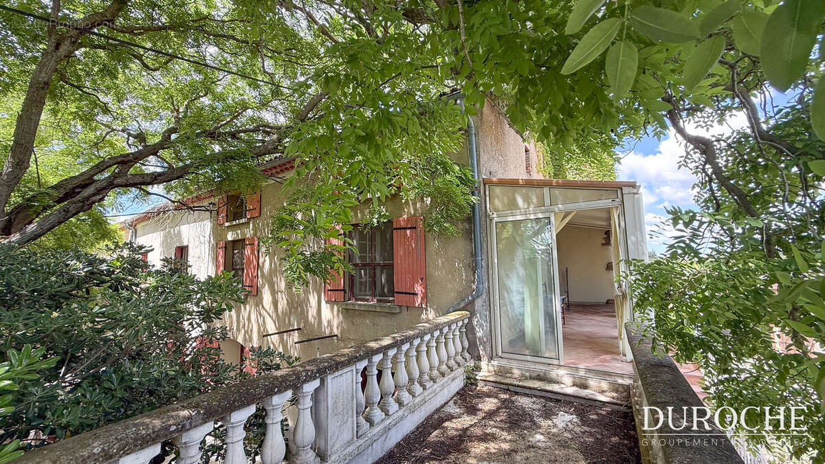 Maison à COURTHEZON