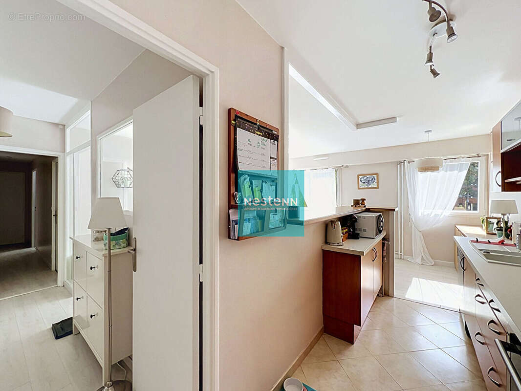 Le Plessis-Bouchard - Appartement F3 de 68 m² avec box, aucun travaux à prévoir - photo 7