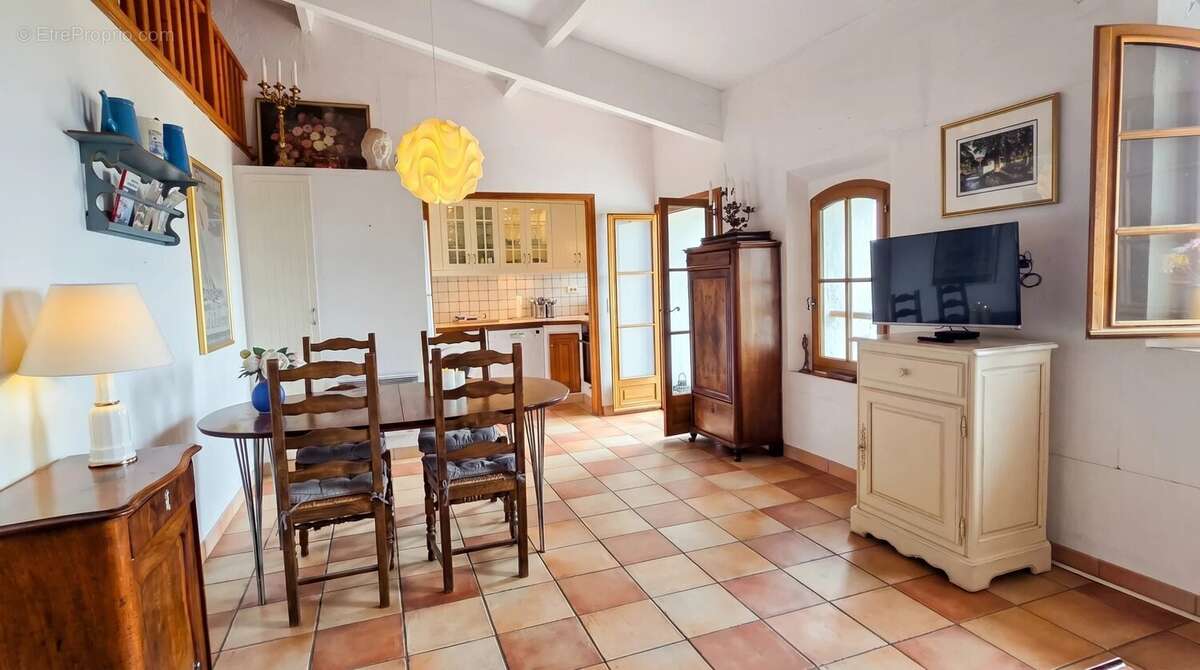 Appartement à FAYENCE