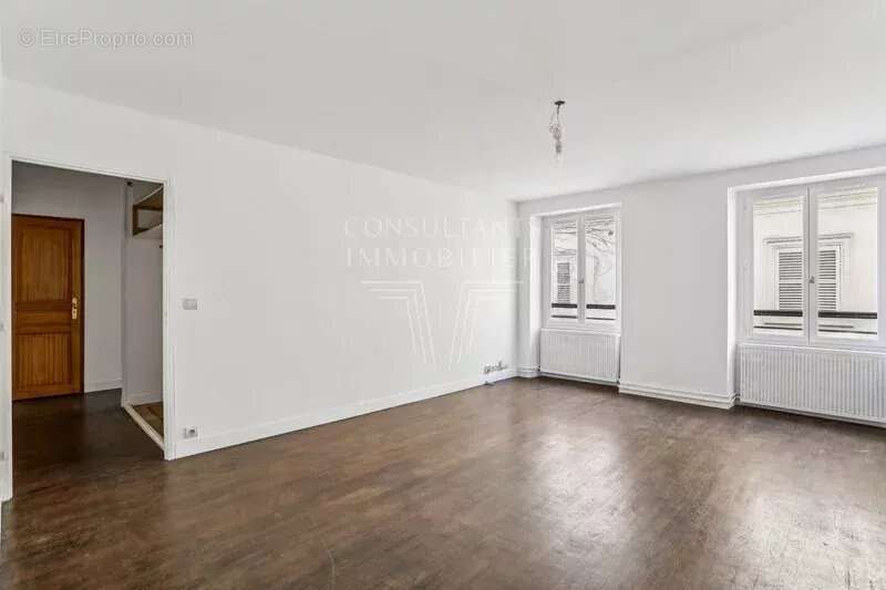 Appartement à PARIS-9E