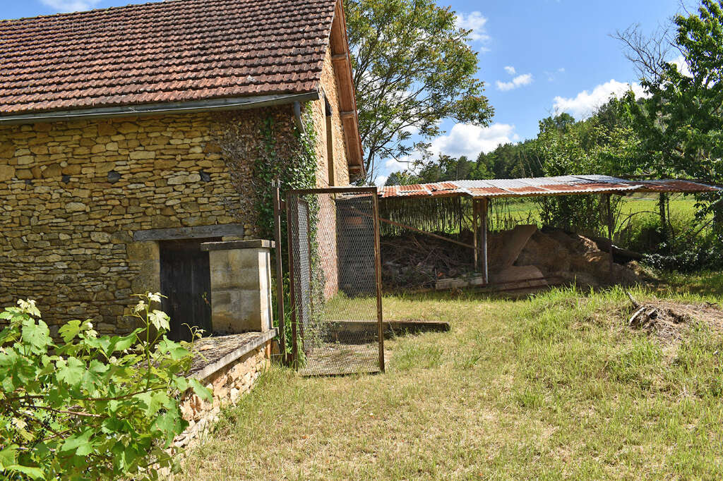 corps de ferme Aubas 5 pièce(s) 95 m2 - photo 13
