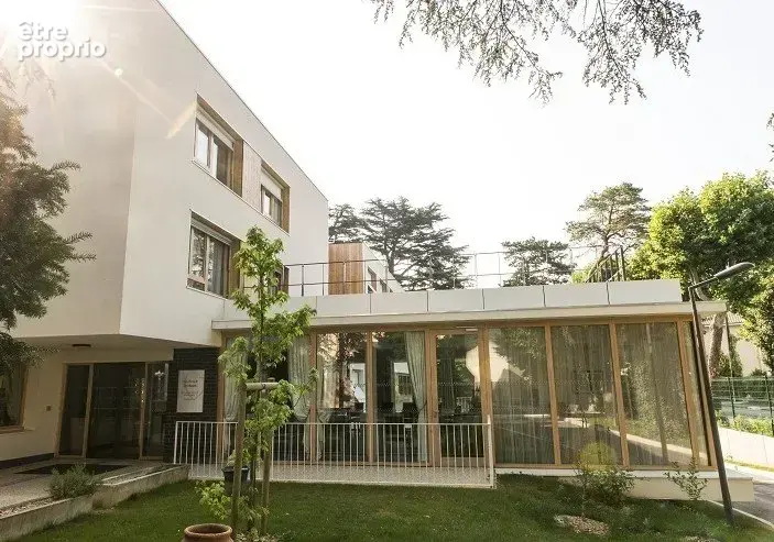 INVESTISSEMENT LOCATIF  ST PERAY  Résidence Ehpad Les Bains - 6,52% de rentabilité - photo 10