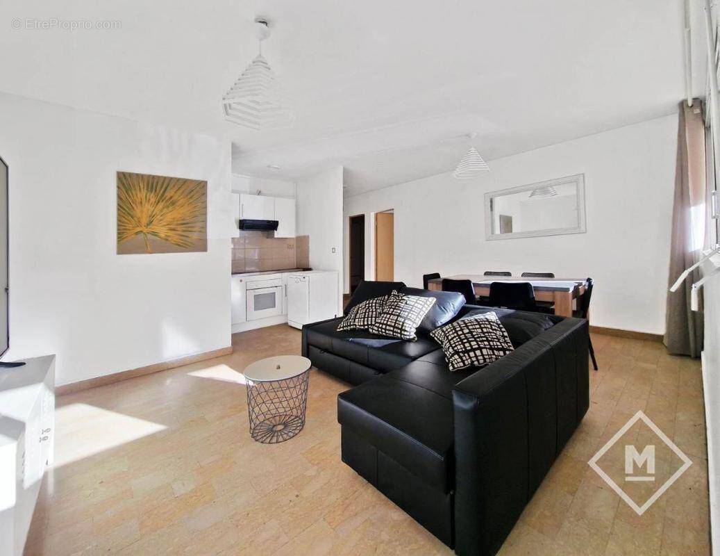 Appartement à MARSEILLE-7E