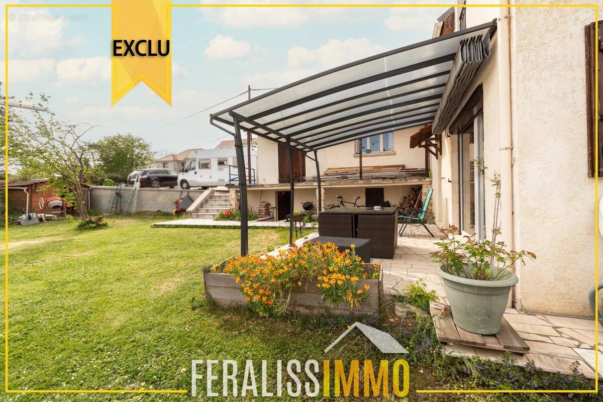 Maison à VAUX-SUR-SEINE