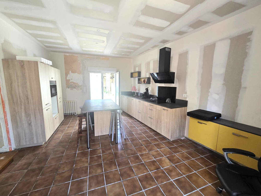 Maison à ARMISSAN