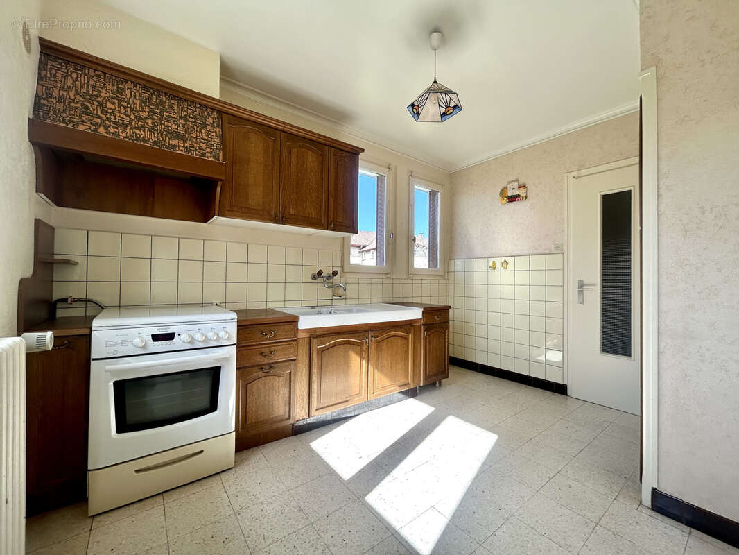 Maison à VILLE-LA-GRAND