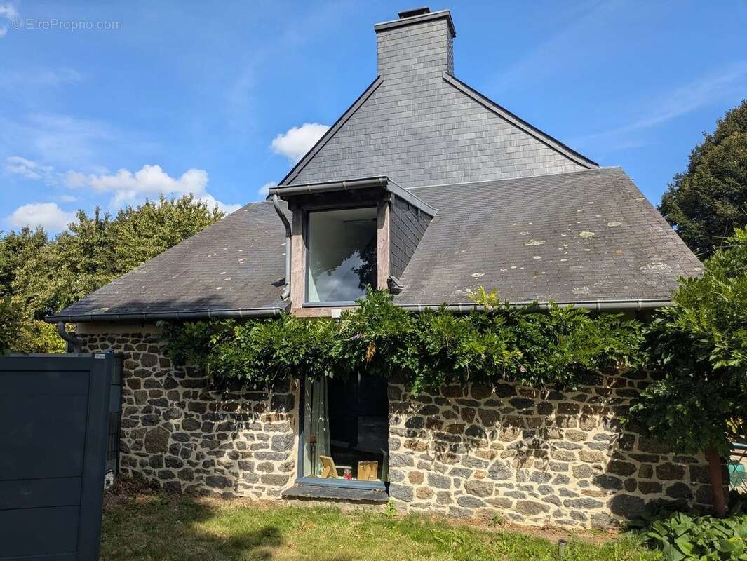Maison à PLEUGUENEUC