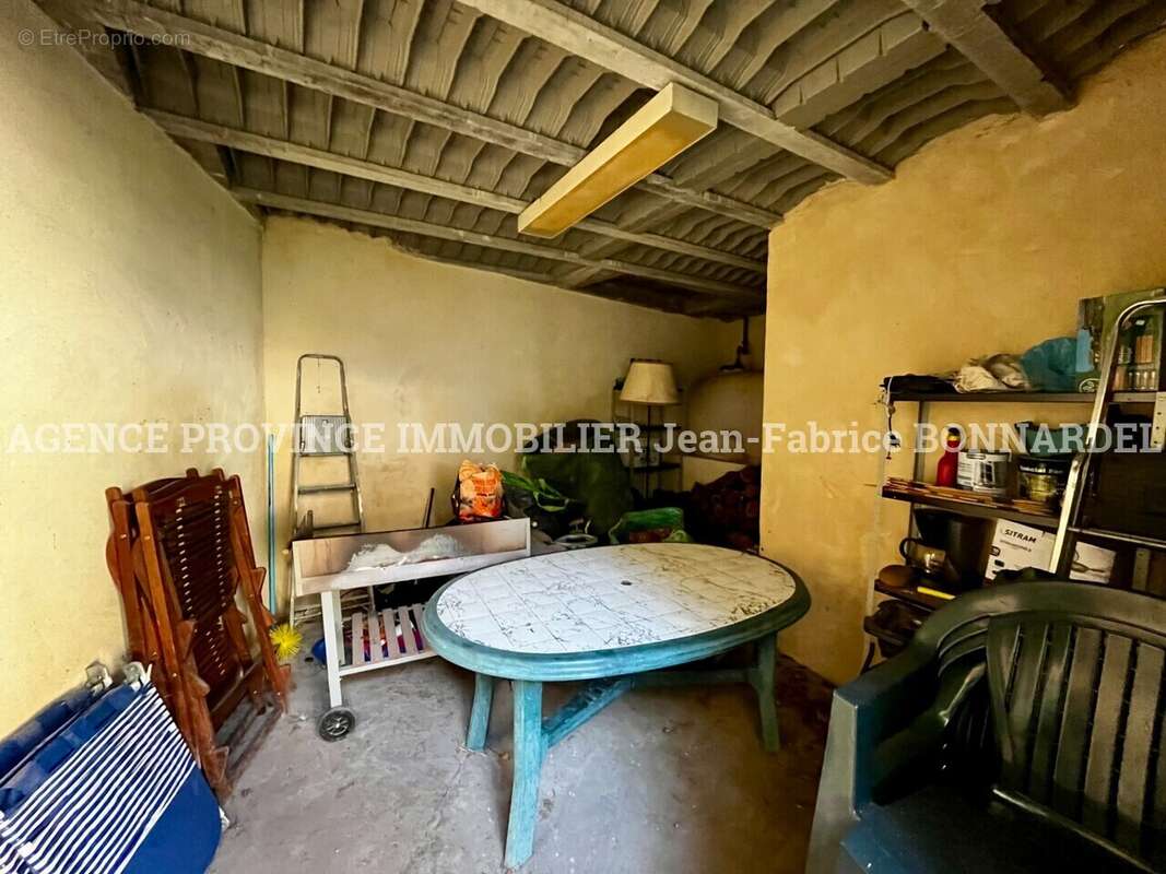 Maison 112 m² à Suze-La-Rousse  - photo 17