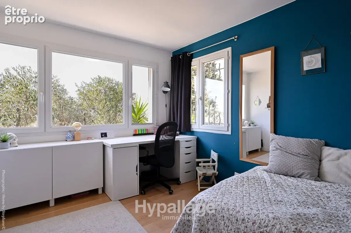 Villa T5 200 m2 avec piscine, stationnement et terrain de 1 600 m2 - photo 9