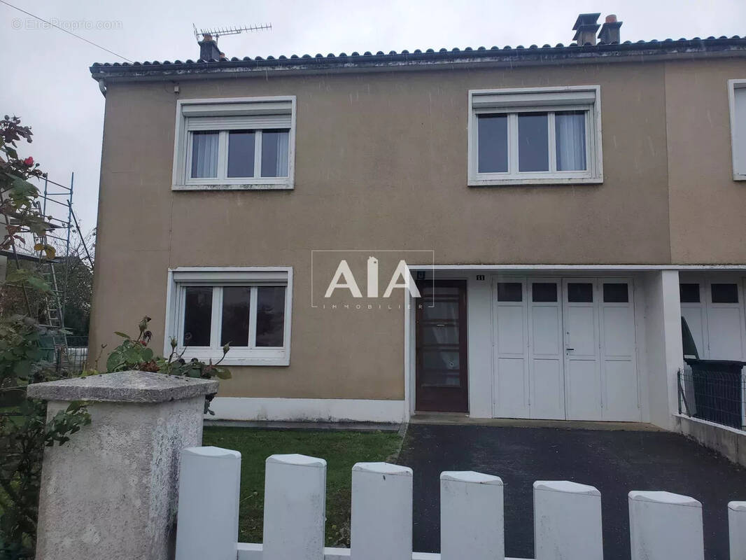 Maison à RUFFEC